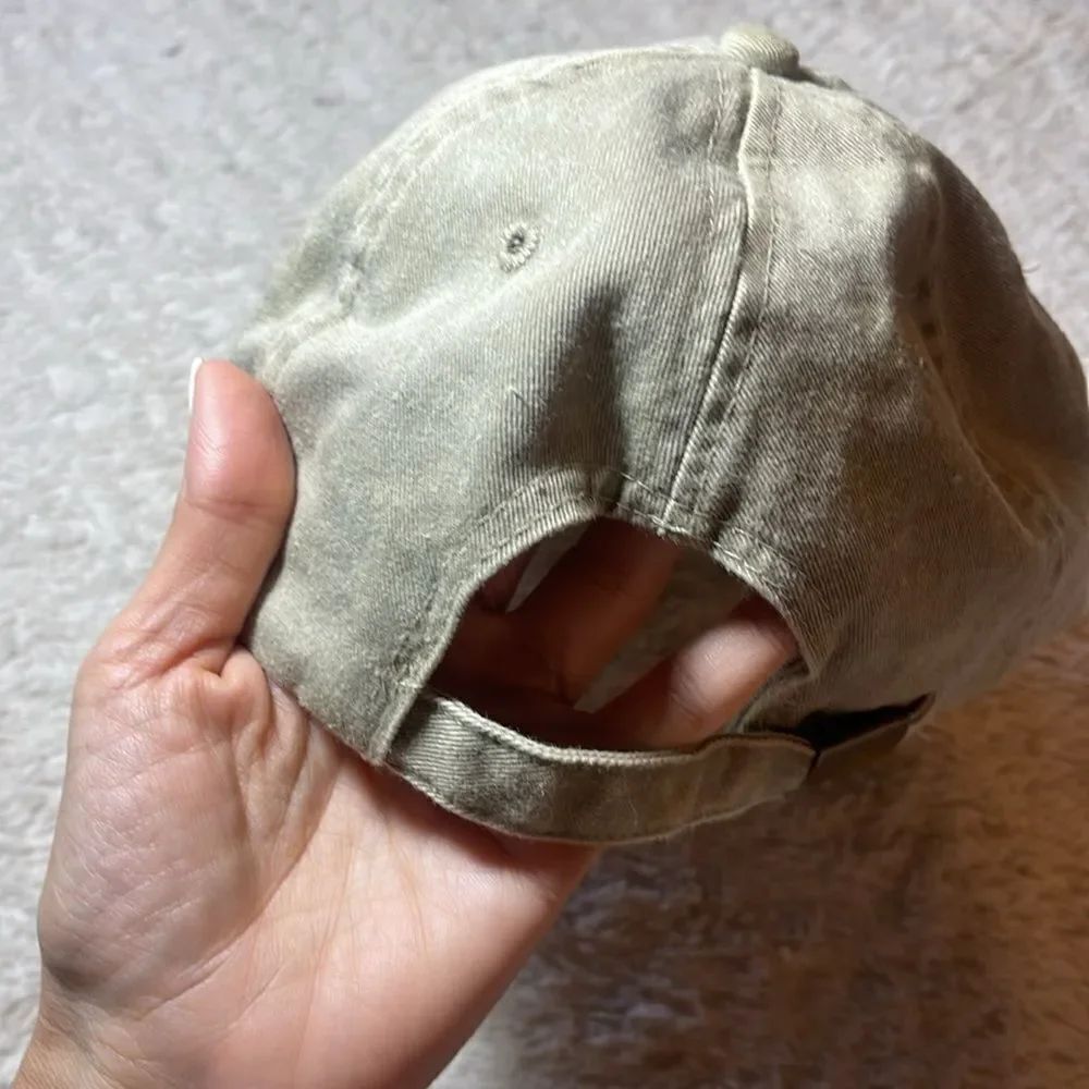 Crest hat - Picture 6 of 6
